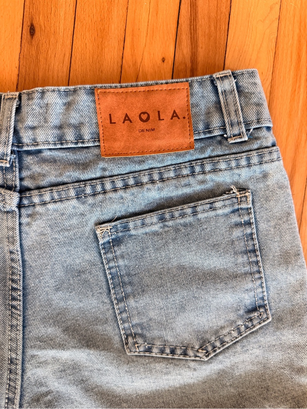 NWOT Blue Heart Patch Denim Jeans - Picture 4 of 5